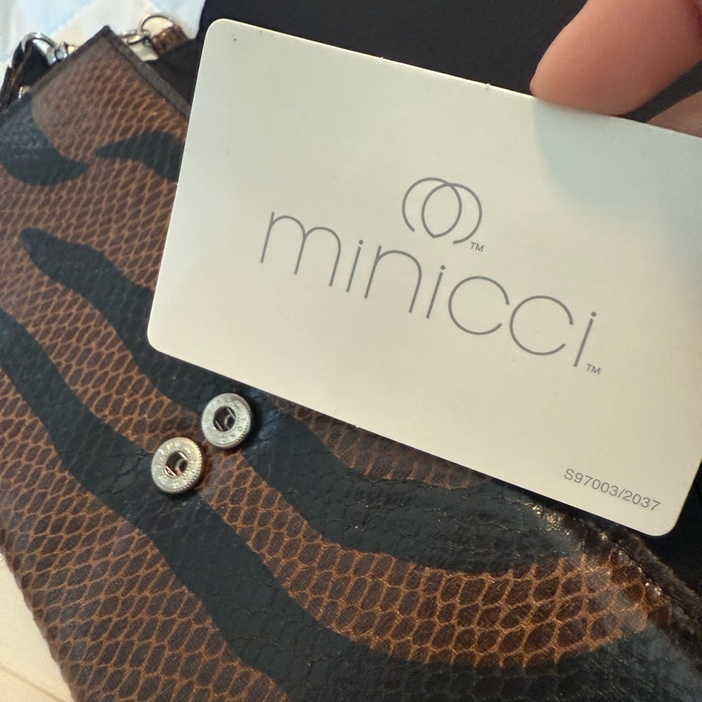 Minicci Elegant Brown and Black Clutch - Picture 2 of 4